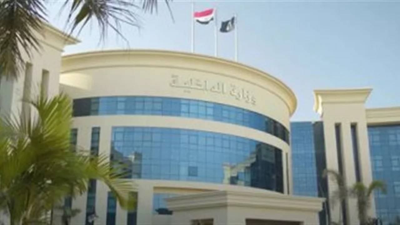 أمن القليوبية.. ضبط متهم بسرقة هاتف محمول بالإكراه بعد تداول الواقعة إلكترونيًا